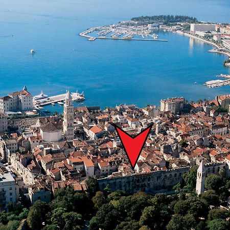 Golden Gate Luxury Rooms - Unique Unesco Location Split Exterior foto